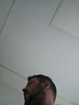 Snapshot of ktmtom247 chatting on November 4, 4:16 am ktmtom247 online show from November 4, 4:16 am