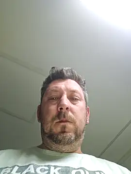 Snapshot of ktmtom247 chatting on November 21, 4:00 am ktmtom247 online show from November 21, 4:00 am