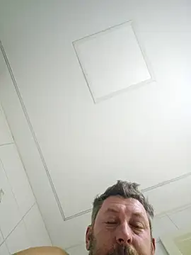 Snapshot of ktmtom247 chatting on November 19, 3:28 am ktmtom247 online show from November 19, 3:28 am