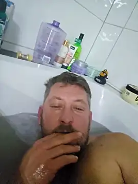 Snapshot of ktmtom247 chatting on November 1, 11:59 am ktmtom247 online show from November 1, 11:59 am