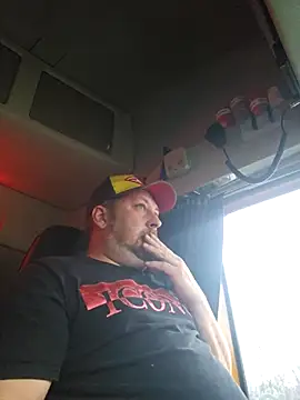 Snapshot of ktmtom247 chatting on November 17, 7:34 am ktmtom247 online show from November 17, 7:34 am