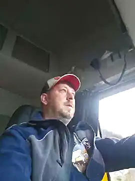 Snapshot of ktmtom247 chatting on October 28, 6:23 am ktmtom247 online show from October 28, 6:23 am