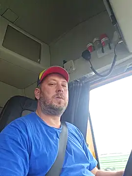 Snapshot of ktmtom247 chatting on November 6, 7:56 am ktmtom247 online show from November 6, 7:56 am