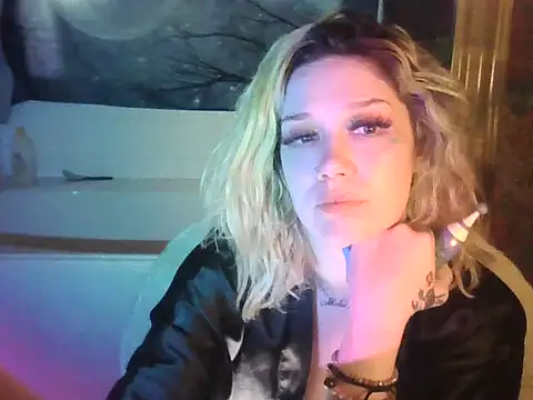 TEXASMARYYYJANE online show from May 7, 1:25 pm