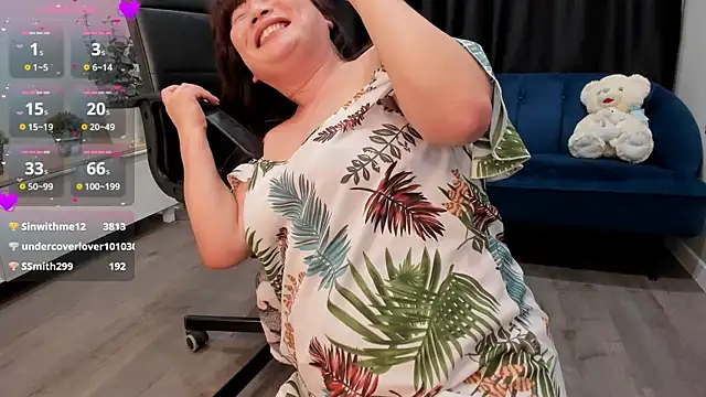 Snapshot of xLisaMeoww chatting on February 7, 7:27 pm xLisaMeoww online show from February 7, 7:27 pm