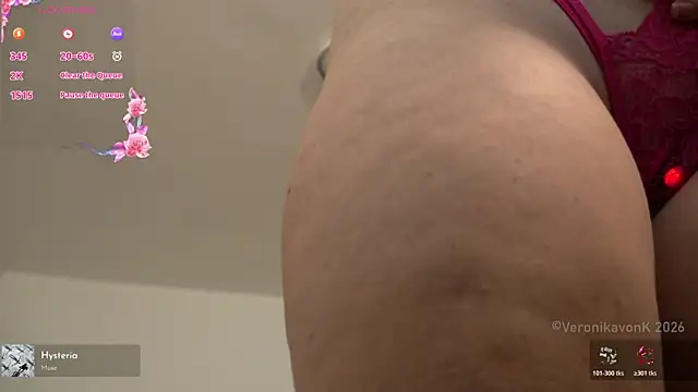 Snapshot of Veronikavonk chatting on July 2, 10:54 am Veronikavonk online show from July 2, 10:54 am