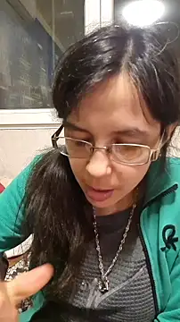 Snapshot of rposhta1991 chatting on May 23, 7:35 pm rposhta1991 online show from May 23, 7:35 pm