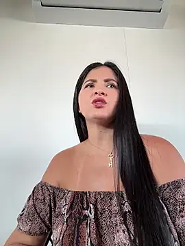 Snapshot of Carolina_Novoa chatting on October 15, 2:25 pm Carolina Novoa online show from October 15, 2:25 pm