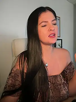 Snapshot of Carolina_Novoa chatting on March 5, 11:27 pm Carolina Novoa online show from March 5, 11:27 pm