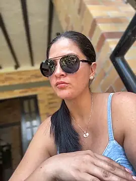 Snapshot of Carolina_Novoa chatting on February 11, 6:52 pm Carolina Novoa online show from February 11, 6:52 pm