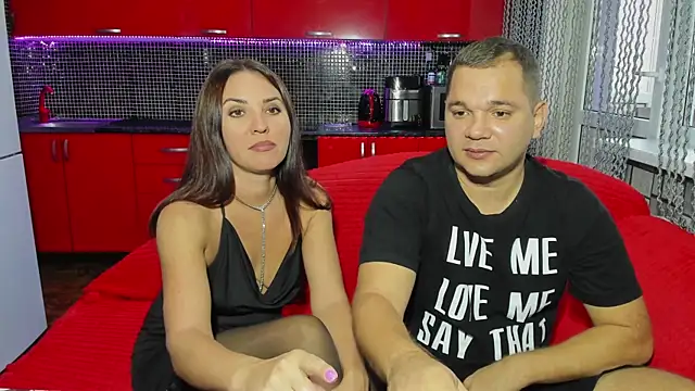 Snapshot of sladkayapara2019 chatting on September 20, 6:18 am sladkayapara2019 online show from September 20, 6:18 am