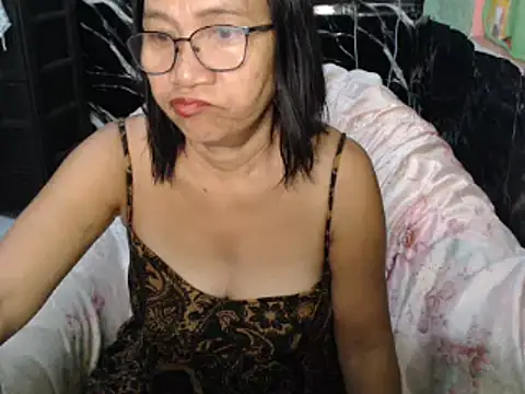 ASIANDOLLY4U online show from June 2, 11:05 pm