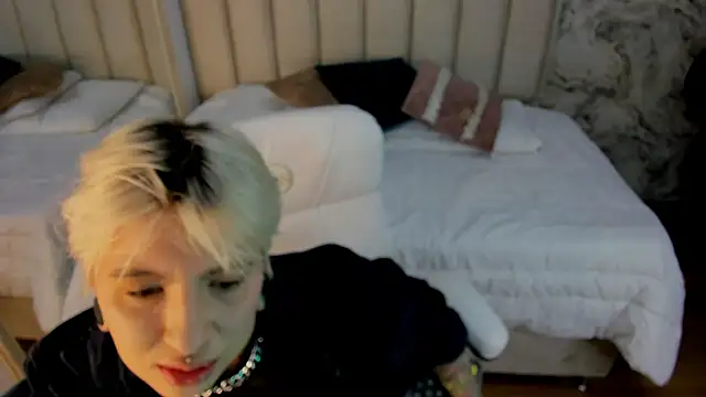 amy ink online show from November 7, 11:15 am