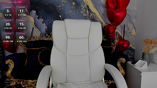 Snapshot of GoldBabyS chatting on February 19, 5:27 pm GoldBabyS online show from February 19, 5:27 pm