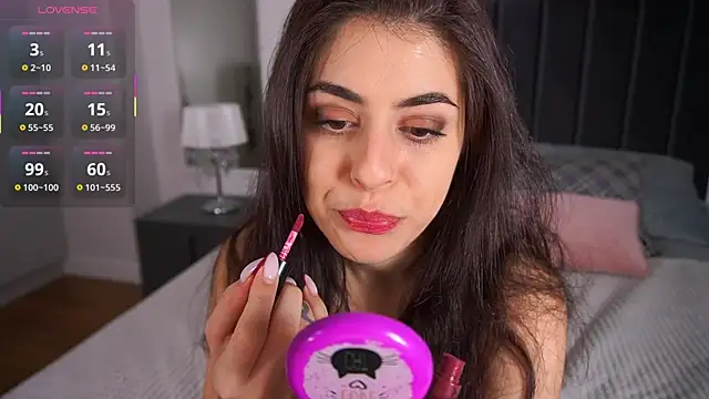 Snapshot of GoldBabyS chatting on December 18, 2:54 pm GoldBabyS online show from December 18, 2:54 pm