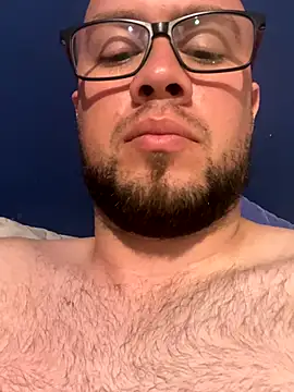 AlejoStrep online show from November 20, 5:41 am