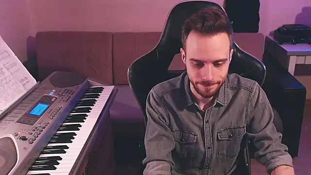 Sweetparker online show from October 23, 5:00 pm