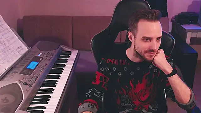 Sweetparker online show from October 31, 3:41 pm