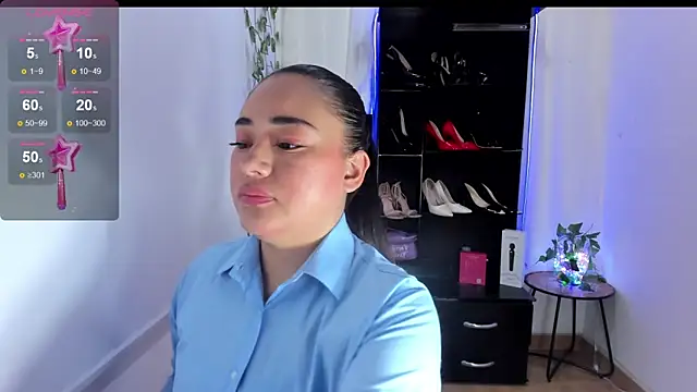 ReyleDoll online show from March 6, 10:05 pm