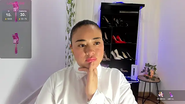 ReyleDoll online show from March 13, 10:26 pm