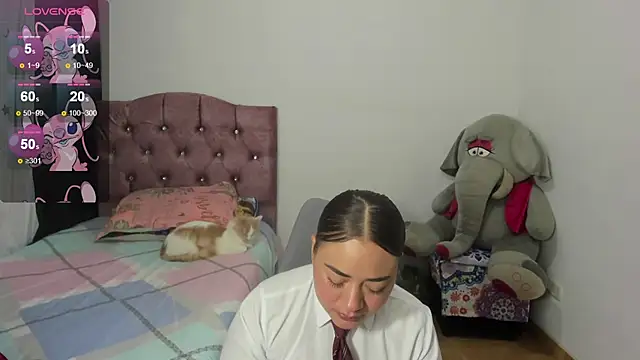 ReyleDoll online show from April 23, 11:17 pm