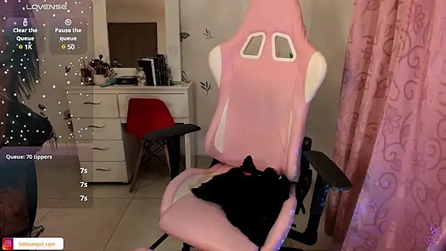 Fallengangel online show from January 20, 6:10 am