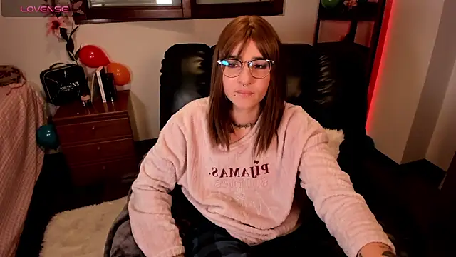 Fallengangel online show from February 24, 12:00 am