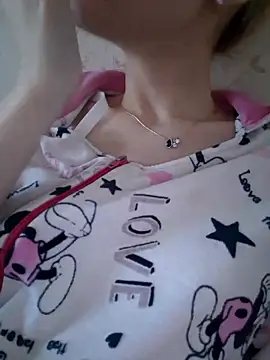 YogisticJuli666 online show from February 18, 2:06 pm