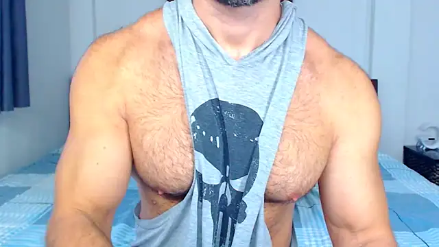 Snapshot of RONNIE_X chatting on October 20, 2:24 am RONNIE X online show from October 20, 2:24 am
