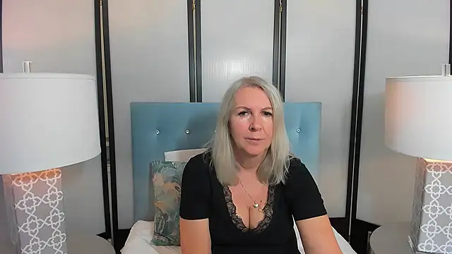 EricaTop online show from October 27, 5:58 pm