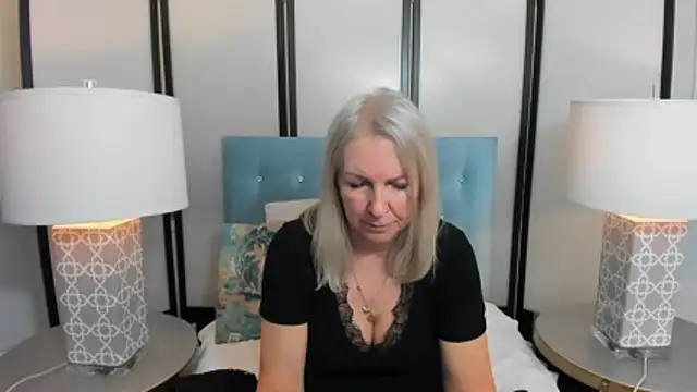 EricaTop online show from January 7, 8:25 pm