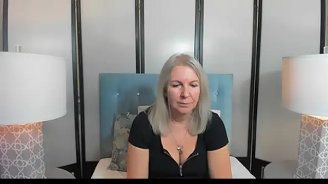 EricaTop online show from November 17, 5:28 pm