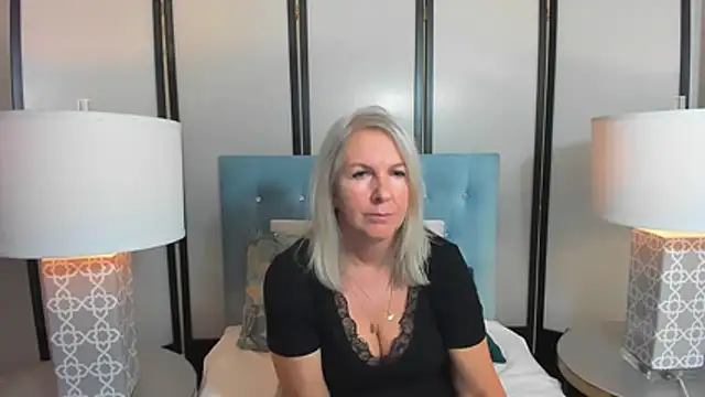 EricaTop online show from November 3, 4:54 pm