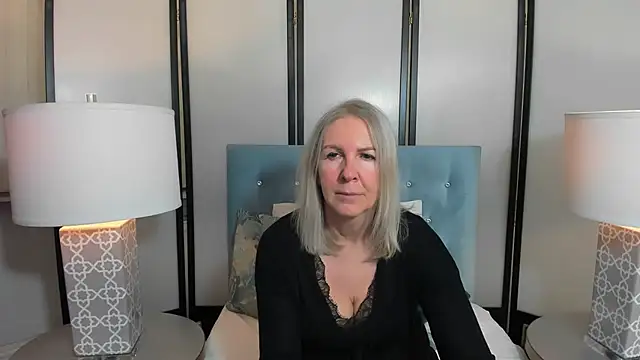 EricaTop online show from February 4, 6:58 pm