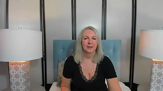 EricaTop online show from October 29, 5:34 pm