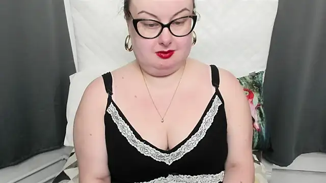 Snapshot of dirtyBonnie chatting on March 4, 7:01 pm dirtyBonnie online show from March 4, 7:01 pm