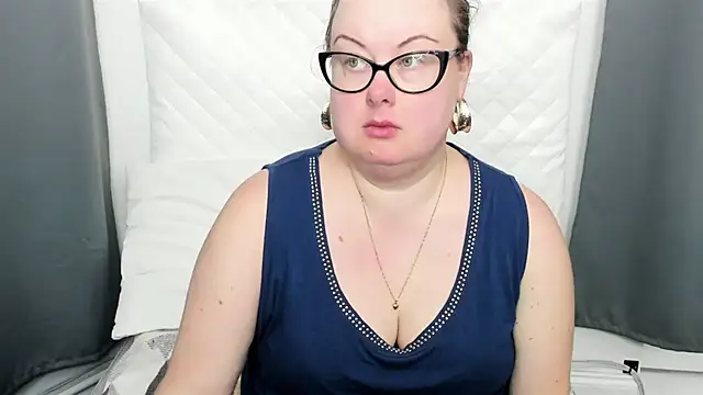 dirtyBonnie online show from November 17, 8:51 am