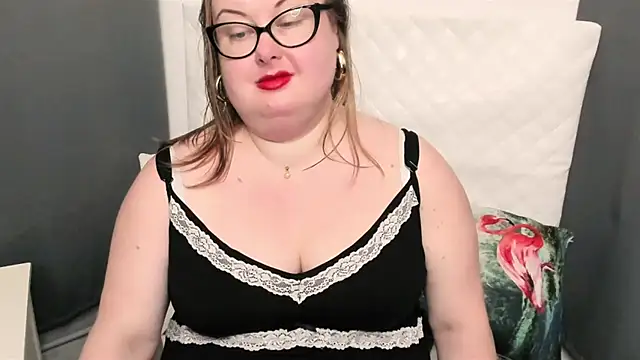 Snapshot of dirtyBonnie chatting on February 7, 4:16 am dirtyBonnie online show from February 7, 4:16 am