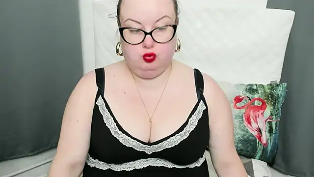Snapshot of dirtyBonnie chatting on February 20, 5:55 am dirtyBonnie online show from February 20, 5:55 am
