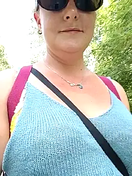 Snapshot of SwedishJennifer chatting on July 15, 12:45 pm SwedishJennifer online show from July 15, 12:45 pm