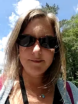 Snapshot of SwedishJennifer chatting on June 11, 10:01 am SwedishJennifer online show from June 11, 10:01 am
