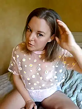 Snapshot of SwedishJennifer chatting on September 14, 9:31 am SwedishJennifer online show from September 14, 9:31 am