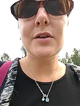 Snapshot of SwedishJennifer chatting on July 6, 3:03 pm SwedishJennifer online show from July 6, 3:03 pm