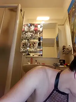 lucillabollente online show from May 4, 4:05 am