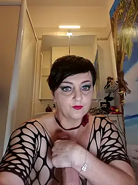 lucillabollente online show from September 30, 4:18 am