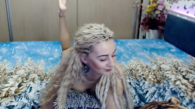 Snapshot of MirabelaSweet chatting on March 19, 6:46 am MirabelaSweet online show from March 19, 6:46 am