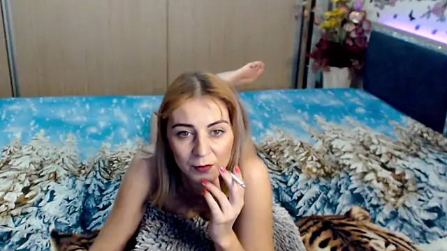 Snapshot of MirabelaSweet chatting on March 11, 12:06 pm MirabelaSweet online show from March 11, 12:06 pm