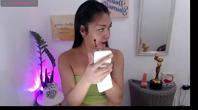 Snapshot of AsianMariaTs chatting on March 13, 11:08 am AsianMariaTs online show from March 13, 11:08 am