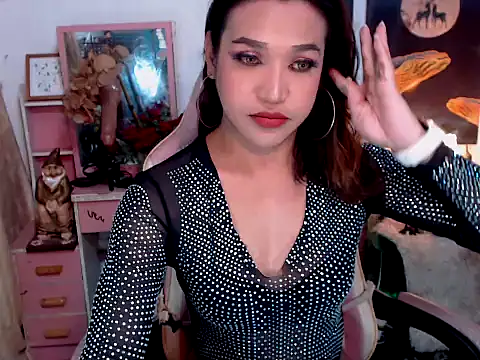 Snapshot of AsianMariaTs chatting on November 29, 2:17 pm AsianMariaTs online show from November 29, 2:17 pm