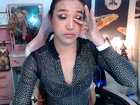 Snapshot of AsianMariaTs chatting on November 25, 5:02 pm AsianMariaTs online show from November 25, 5:02 pm